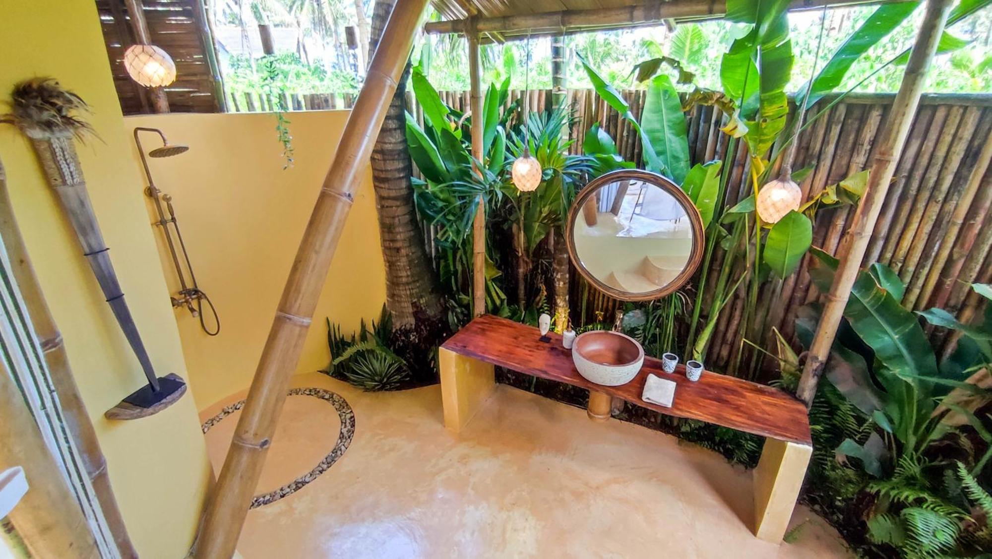 The Bamboo Houses - Tropical Garden & Empty Beach General Luna  Εξωτερικό φωτογραφία