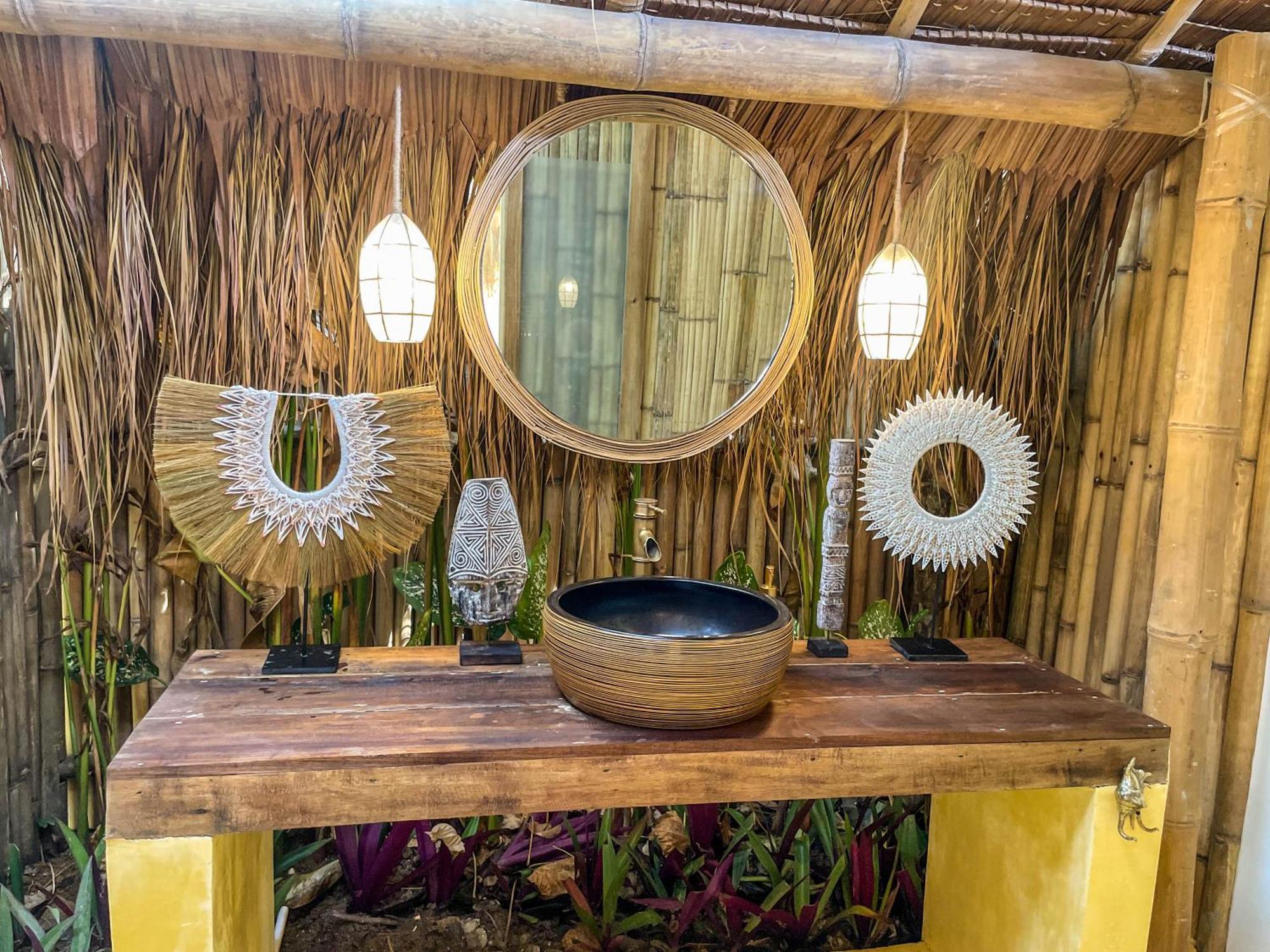 The Bamboo Houses - Tropical Garden & Empty Beach General Luna  Εξωτερικό φωτογραφία